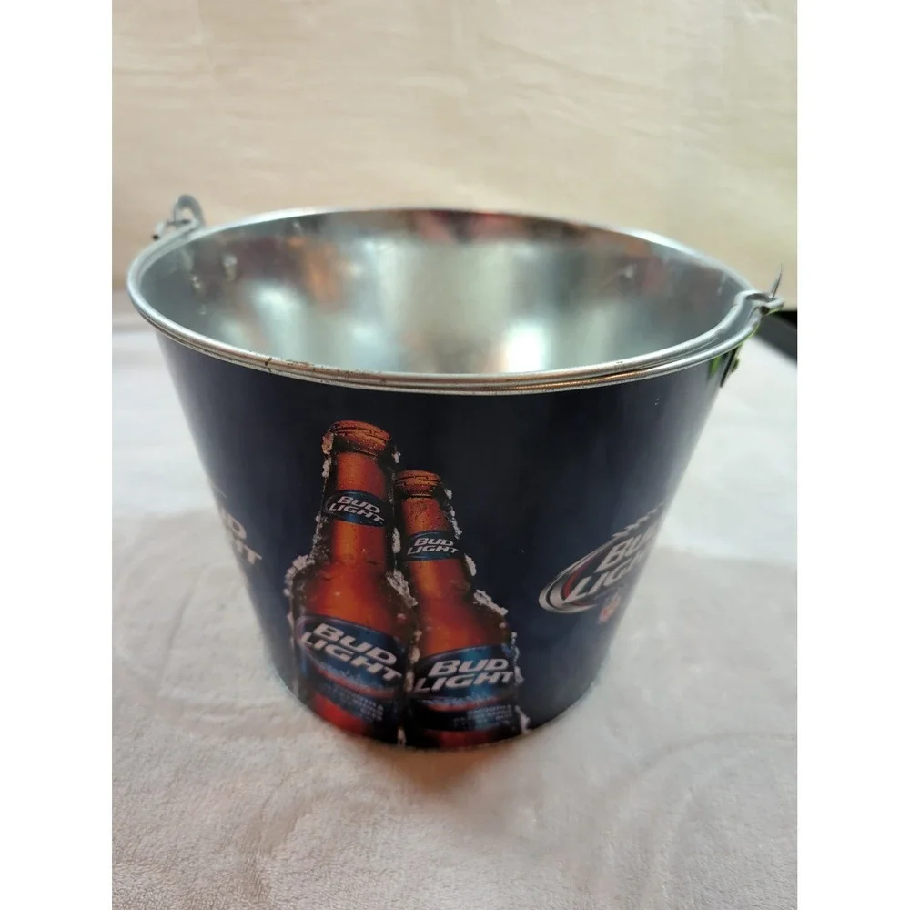 Bud Light‎ Metal Beer Bucket Galvanized Ice Pail Blue Barware Man Cave 9 Inch